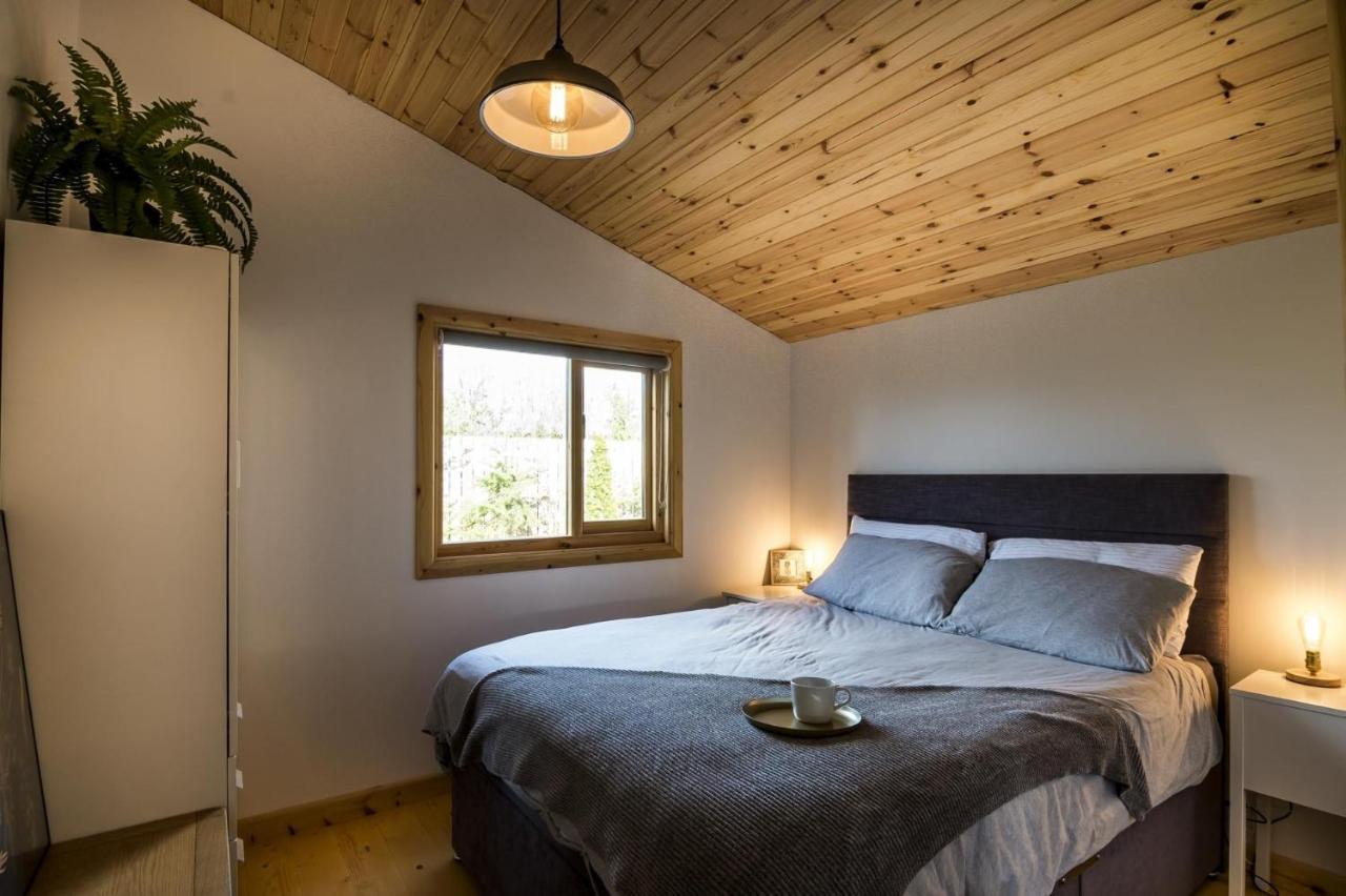 Laurel Lodge - 2 Bedroom Log Cabin - St Florence Saint Florence Exterior foto