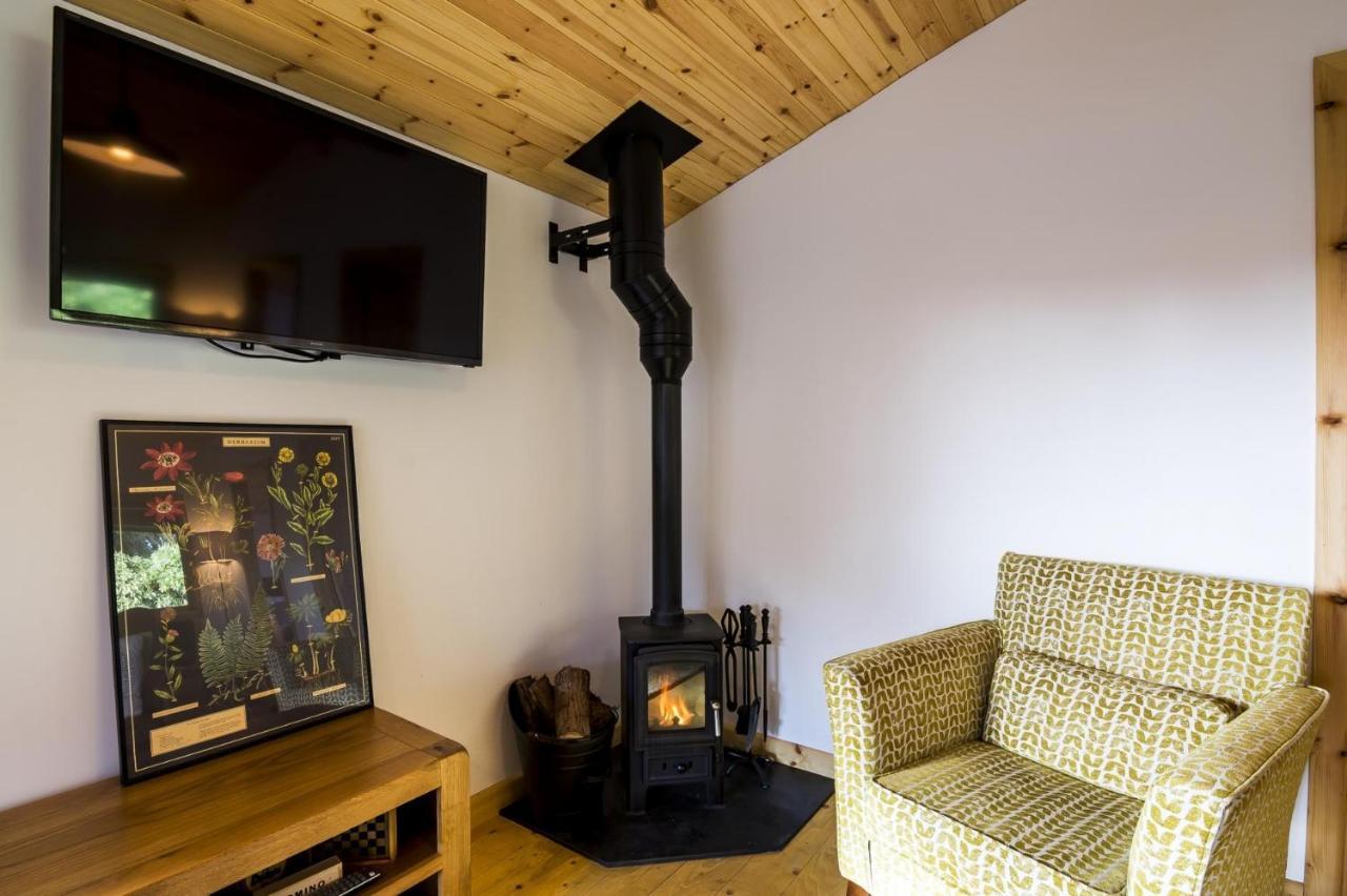 Laurel Lodge - 2 Bedroom Log Cabin - St Florence Saint Florence Exterior foto
